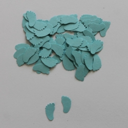 100 Paar Füße aus Papier