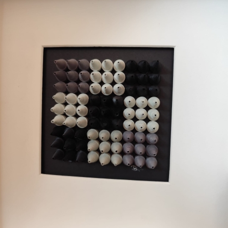 Quilling Kunstwerk - Stilvolle 3D Dekoration in Schwarz/Weiß/Grau