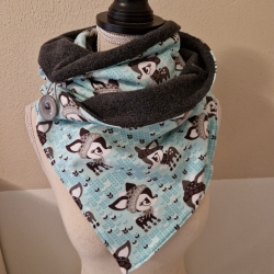Knopfschal mit Rehen im Winter für Damen