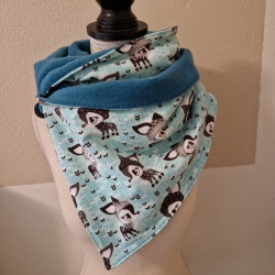 Knopfschal mit Rehen im Winter für Damen