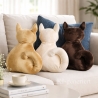 kleiner brauner Kater, Kuschelkissen für Katzenliebhaber