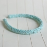 Schmaler Haarreifen Mint Grün mit Pailletten Bezug handgestrickt