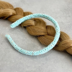 Schmaler Haarreifen Mint Grün mit Pailletten Bezug handgestrickt