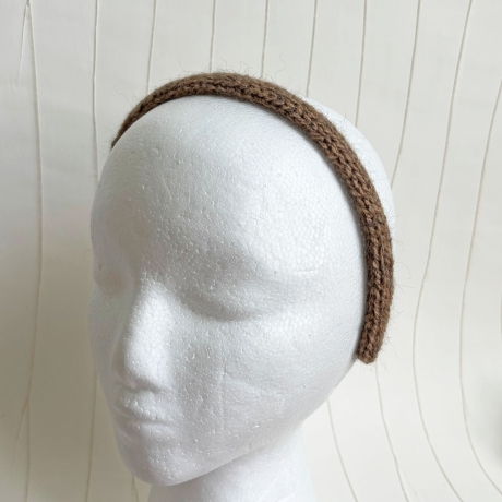 Schmale Haarreifen mit handgestricktem Bezug anniestrickt