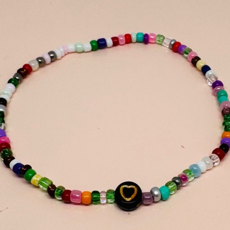 Perlenarmband mit Eule, Mond, Stern und Herz