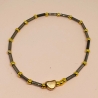 Boho Herz Armband mit goldfarbenen Perlen