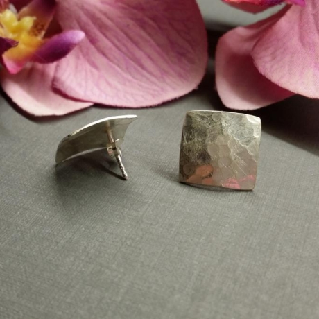 Gehämmerte Ohrstecker 925 Silber