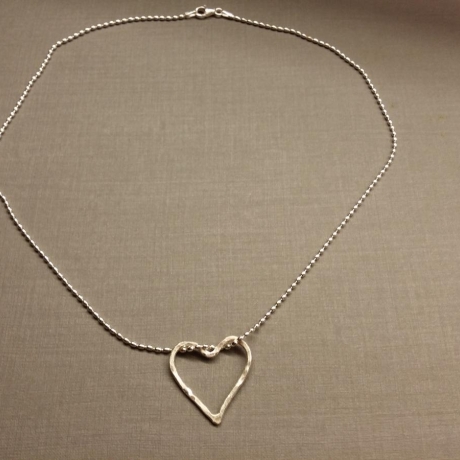 Gehämmertes Herz mit Kugelkette 925 Silber