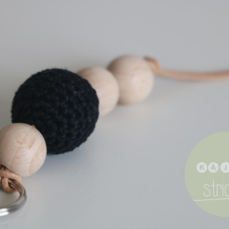 Schlüsselanhänger  ✭  schwarz