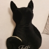 kleiner schwarzer Kater, personalisiertes Kuschelkissen 