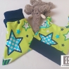Geschenk zur Geburt Babyset grün blau Sterne Hose & Mütze 62/68