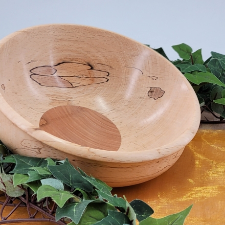Holzschale  handgemacht, aus gestocktem Buchenholz mit Kirschholz