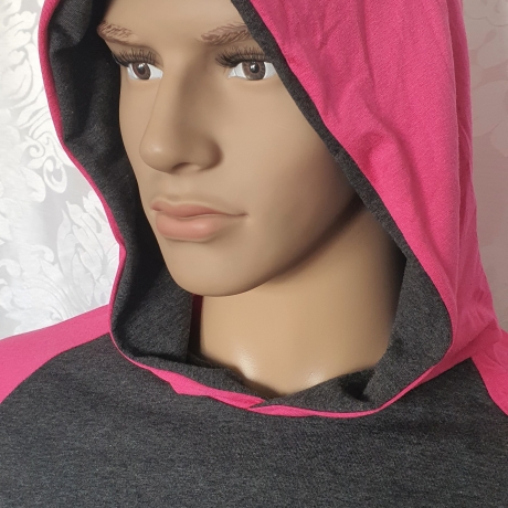 Selbstgeschneidertes Hoodie Shirt mit Raglanärmel