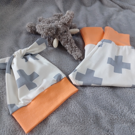 Babyset Pumphose und Mütze Kreuz grau weiß Gr. 62/68