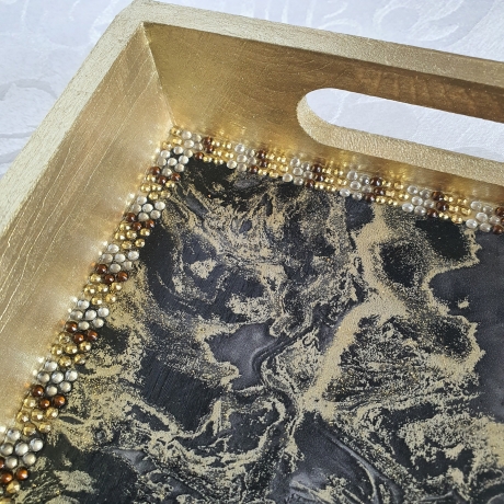Handgefertigtes Design-Tablett 'Goldener Marmor'