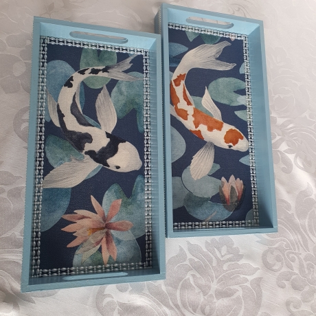 Handgefertigtes Design-Tablett 'Koi blau'