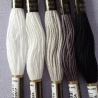 Anchor Sticktwist weiß/grau/schwarz 5 Stränge Set
