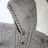 Strickjacke Kinder in Beige und der Größe 92/98