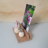 Kartenhalter aus Holz mit Trockenblumen 