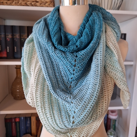 Dreieckstuch Stola Poncho Farbverlauf weiß tükis 