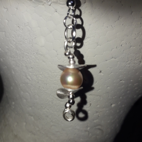 Perlen- Ohrringe, edel mit Silberplättchen gearbeitet