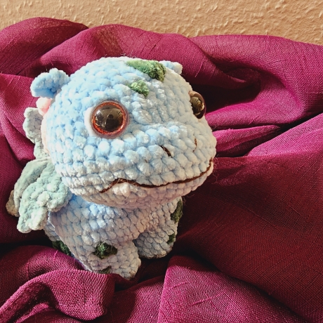 Pokemon Bisaknosp, Unikat,  Amigurumi,  ca. 14x19 cm, gehäkelt