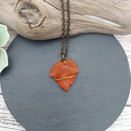 Herbstliche Blatt Kette