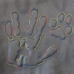 Trapunto/ 3D - Hand und Pfote 2 - 13.76x11.72 cm