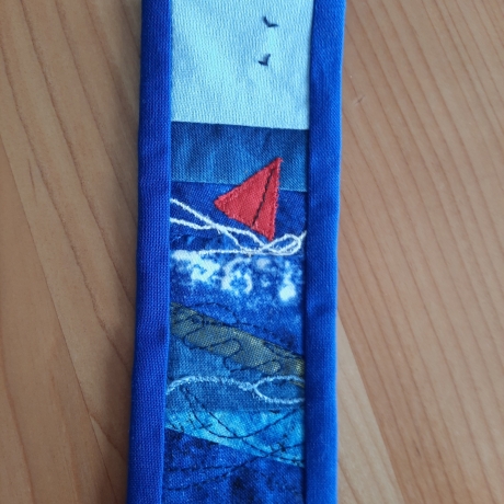 Patchwork Lesezeichen - Rotes Schiff auf stürmischer See