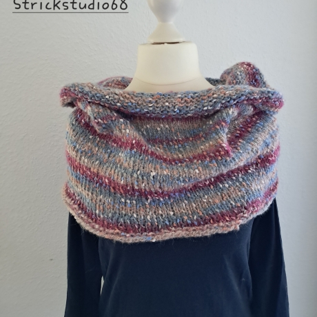 Rundschal / Kragenschal - handgestrickt - Pastellfarben - dots 