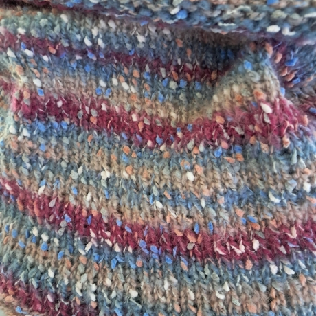 Rundschal / Kragenschal - handgestrickt - Pastellfarben - dots 