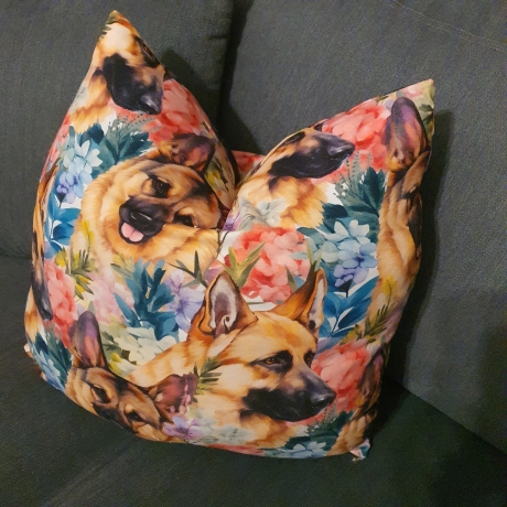 Handgefertigtes Designer Kissen Blütenhund