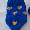 Kindersocken - Gr. 32/33 - handgestrickt - mit Herzen - blau/bunt