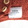 Strickjacke Baby Tomatenrot und der Größe 68/74