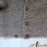 Bio Strickjacke Baby in Braun und der Größe 62/68