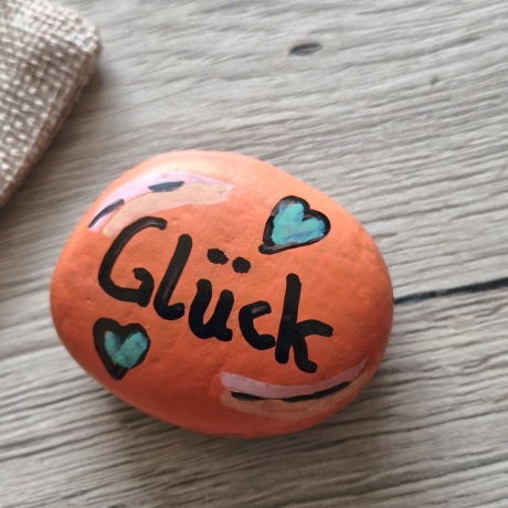 Handbemalter Glücksstein mit Jutesäckchen
