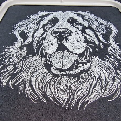 NEU Stickdatei Bernhardiner Silvester Hund 