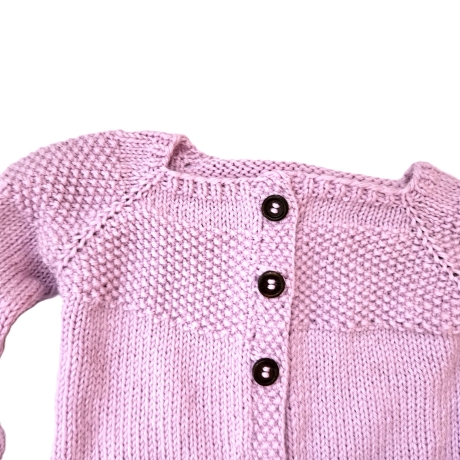 Strickjacke Baby aus Merino Puderrosa Größe 74/80