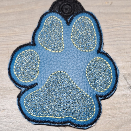 Advent/ Weihnacht/ Geschenke Pfote - 9,1 x 11,1 cm - Füllstich