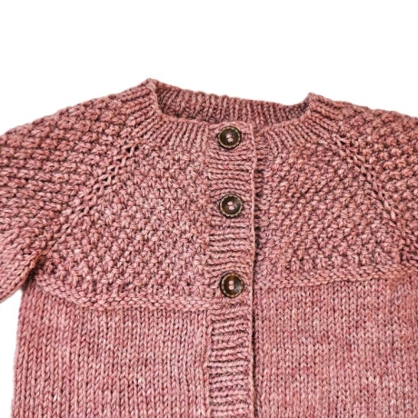 Strickjacke Baby aus Merino Blush Größe 86/92