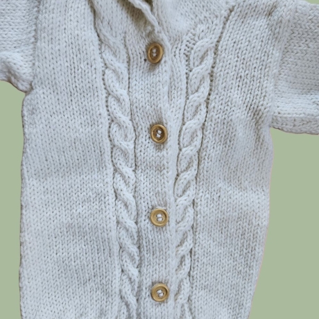 Strickjacke Baby Wollweiß in der Größe 80/86