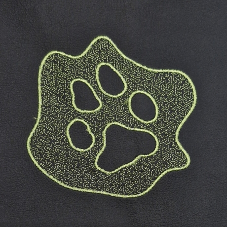 Embossed Datei Pfote - 13.43 x 12.85 cm