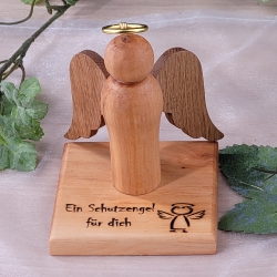 Schutzengel aus Holz in verschiedenen Varianten
