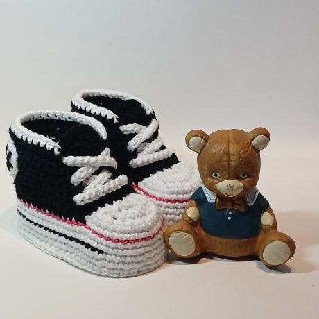 Baby-Schuhe, 0-3 Monate, Fußlänge EU 15 bis 8.5 cm schwarz/weiß