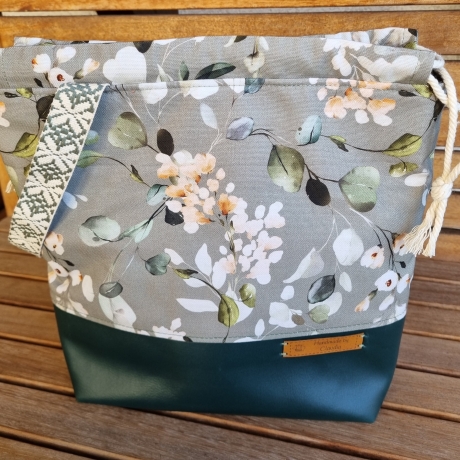 Projektbeutel/Projekttasche grün Blumen