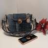 Upcycling Jeanstasche mit breitem bunten Schulterriemen