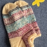 Socken/Sneaker Gr.32/33 gelb mit bunten Streifen