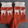 Socken Gr. 38/39 Katzenmotiv weiß und terracotta
