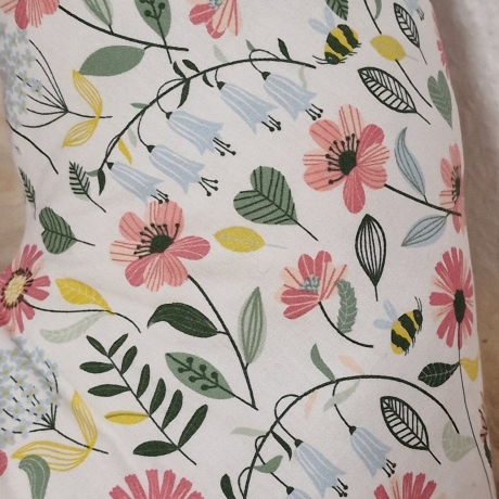 Herzkissen Brustherzkissen Lagerungskissen Blumen Biene W1559