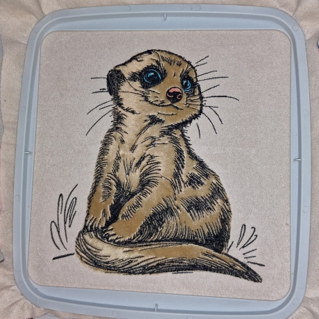 NEU Applikation Stickdatei Erdmännchen Lorenz 